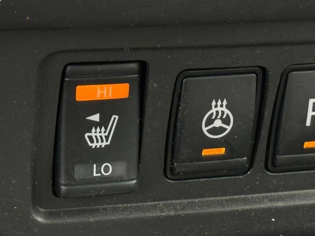 Used 2023 Nissan Frontier SV w/ SV Convenience Package AWD/4WD image 17