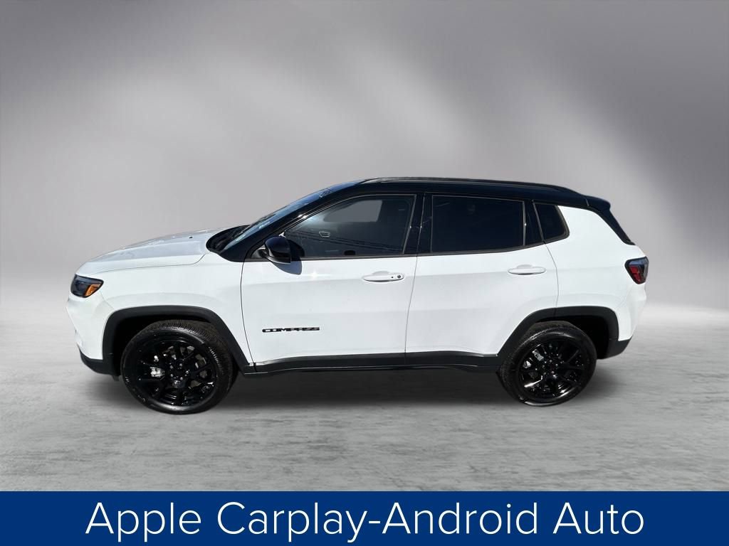 Used 2024 Jeep Compass Latitude w/ Convenience Group image 12