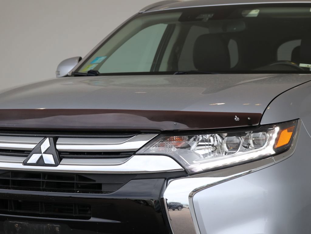 Used 2017 Mitsubishi Outlander SEL image 11