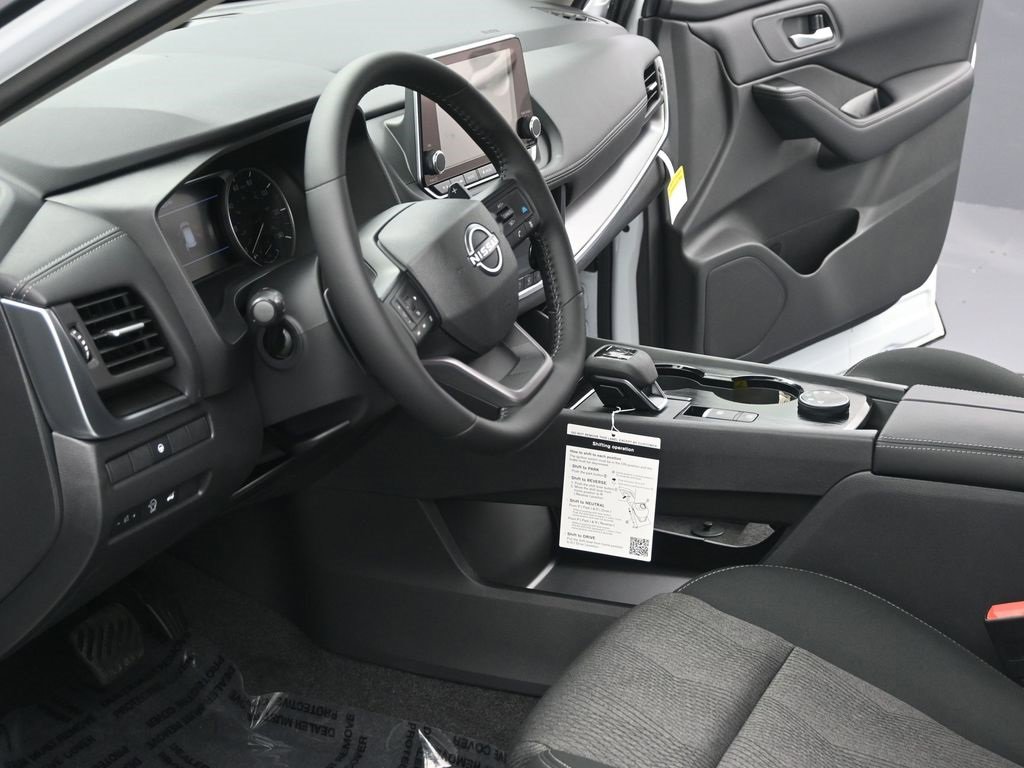 New 2026 Nissan Rogue SV image 7