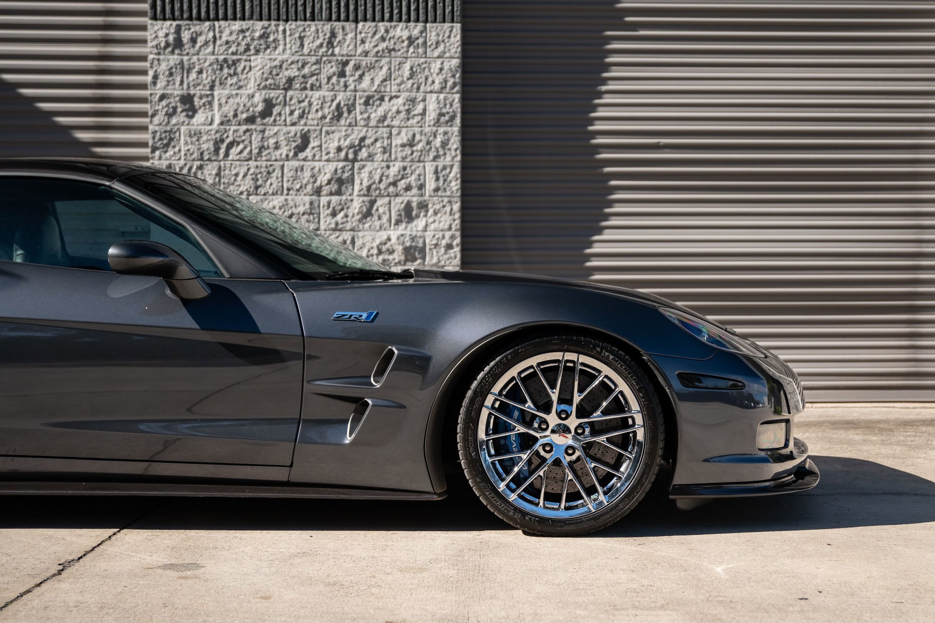 Used 2009 Chevrolet Corvette ZR1 w/ Preferred Equipment Group image 19