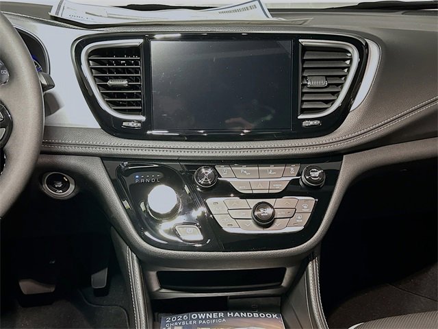 New 2026 Chrysler Pacifica Limited image 26