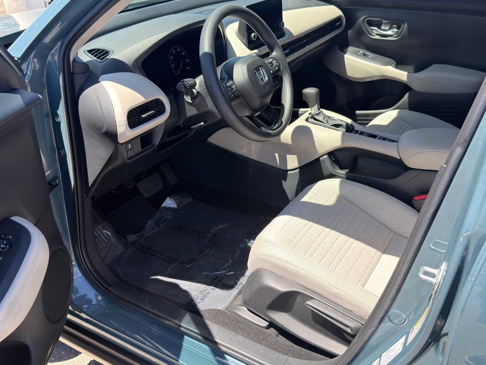 Used 2025 Honda HR-V LX image 22