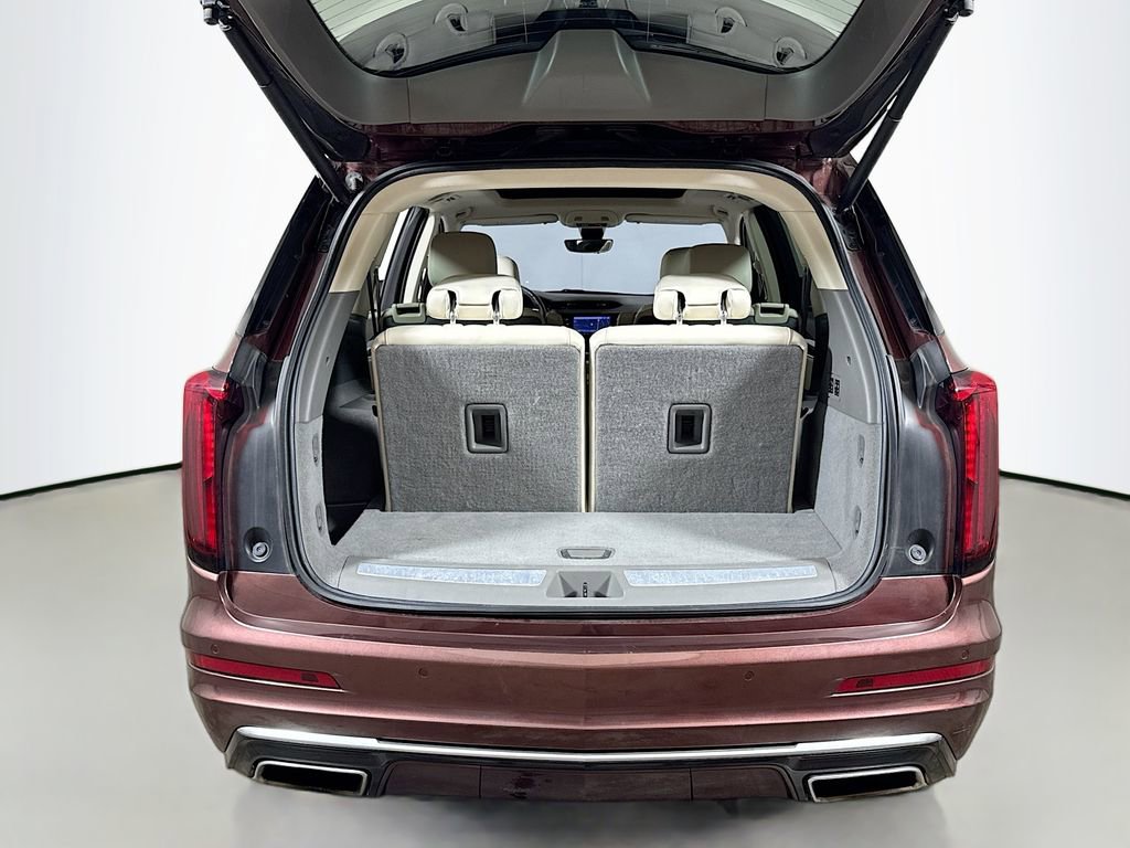 Used 2022 Cadillac XT6 Premium Luxury w/ Technology Package FWD image 26