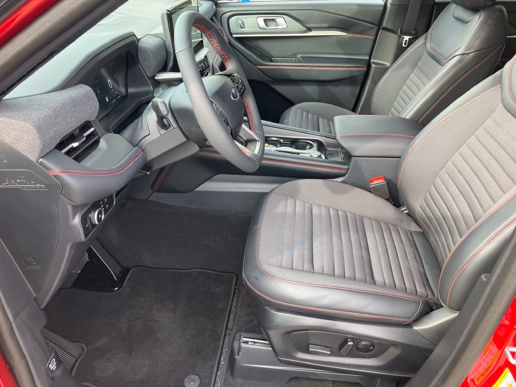 Used 2026 Ford Explorer ST-Line AWD/4WD image 12