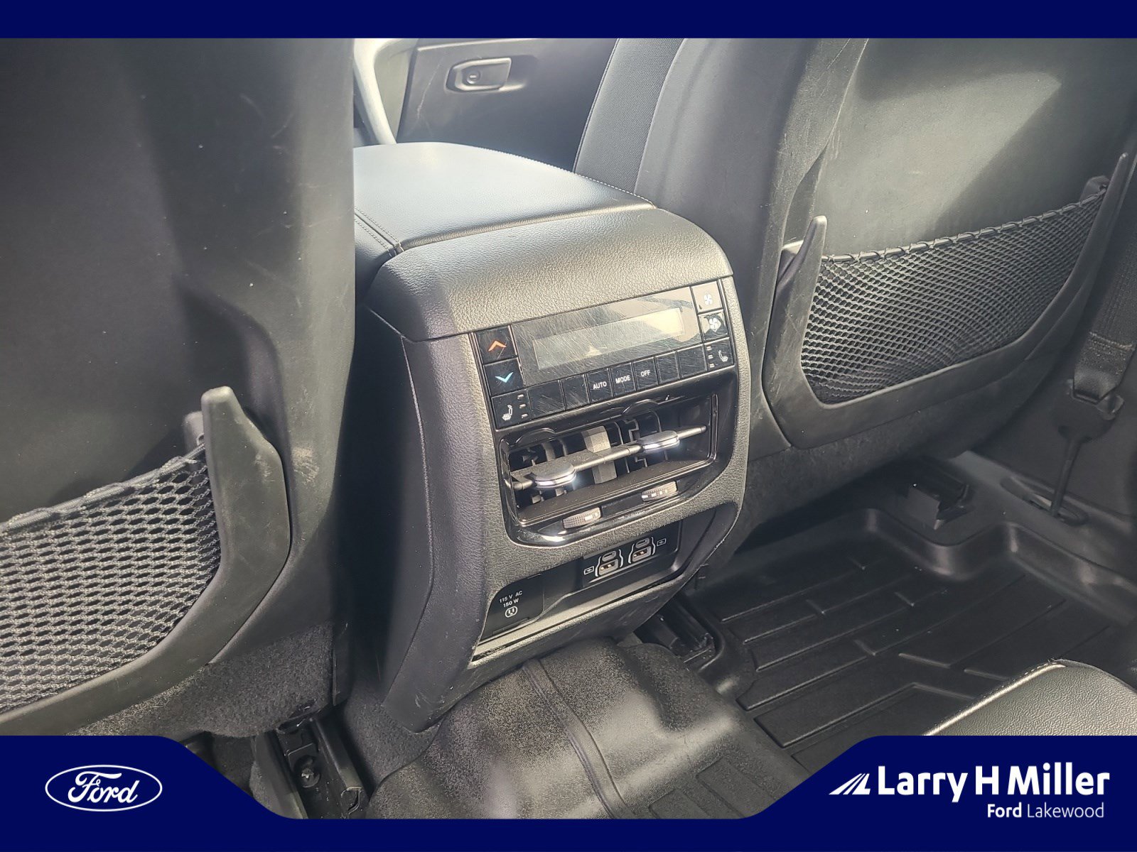 Used 2023 Jeep Grand Cherokee L Limited image 32