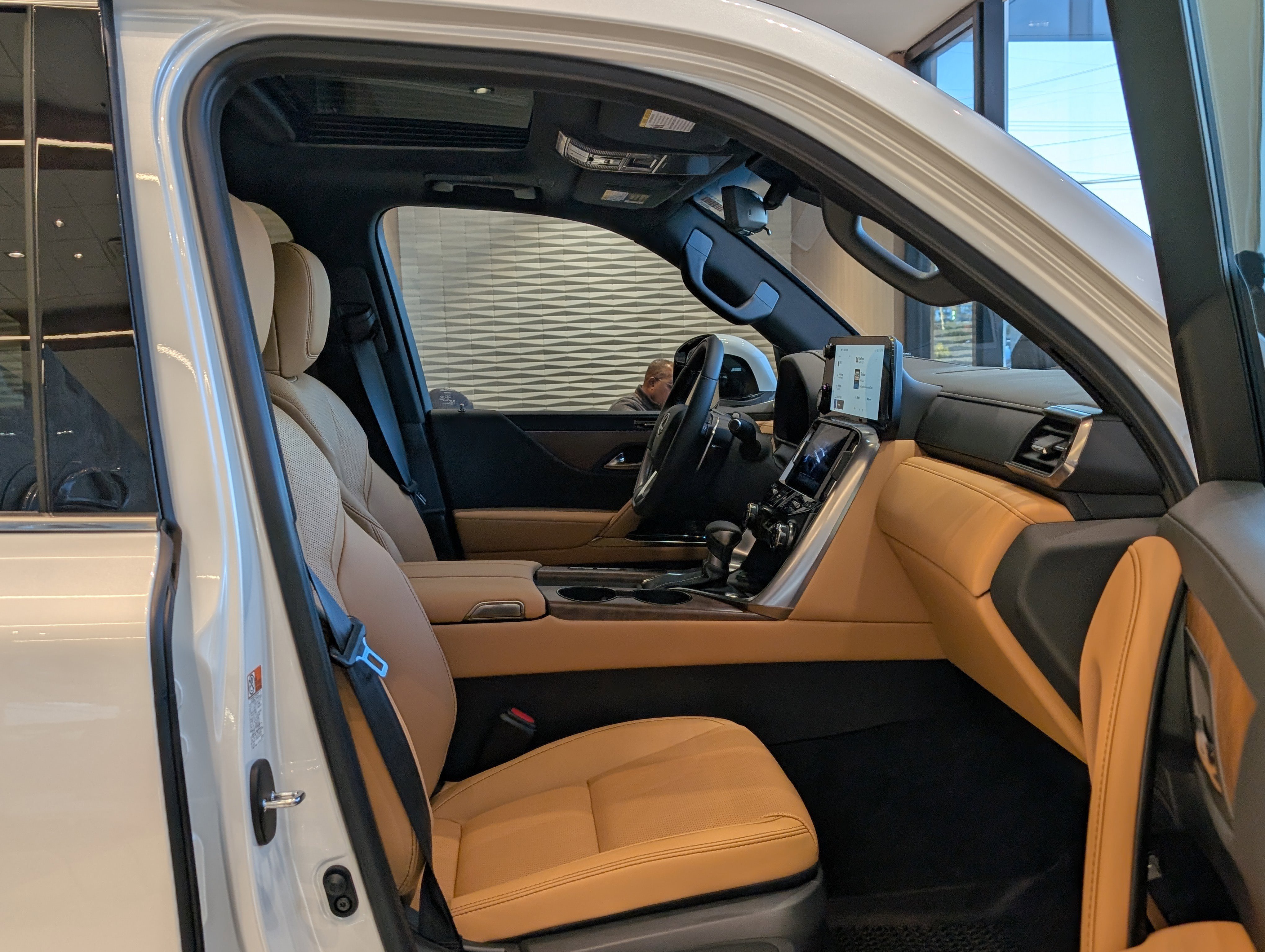 New 2026 Lexus LX 600 4WD w/ Luxury Package image 9