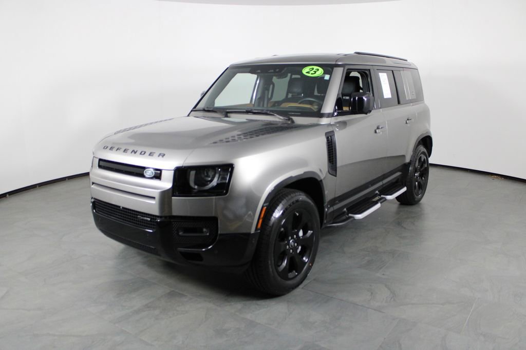 Used 2023 Land Rover Defender 110 X-Dynamic SE AWD/4WD image 2