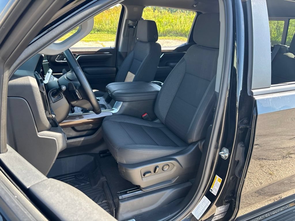 Used 2023 Chevrolet Silverado 1500 RST w/ Convenience Package II AWD/4WD image 21
