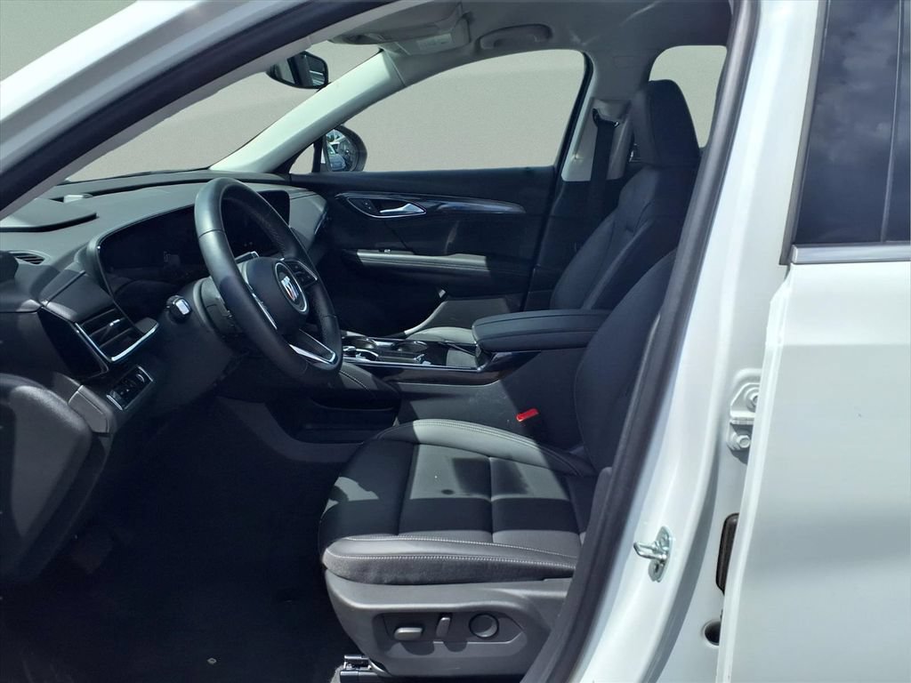 Certified 2025 Buick Envision Preferred AWD/4WD image 11