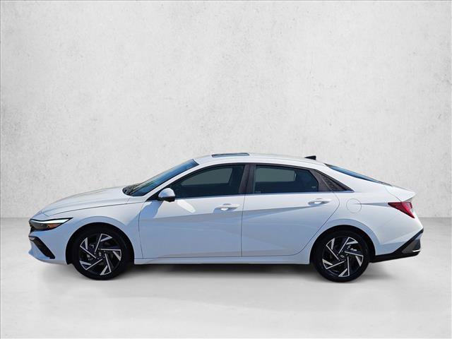 Used 2024 Hyundai Elantra Limited FWD image 9
