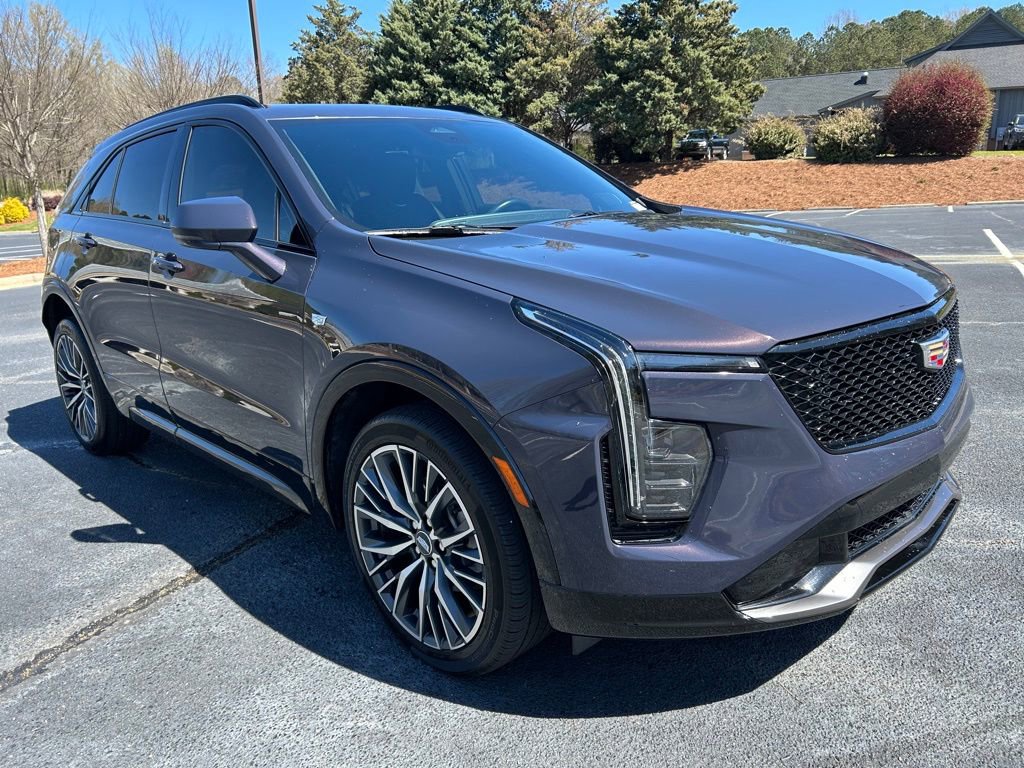 Used 2024 Cadillac XT4 Sport w/ Cold Weather Package image 18