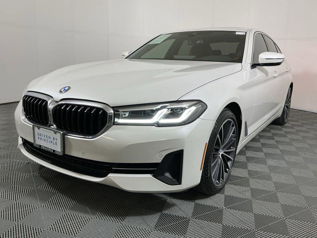 Certified 2022 BMW 540i xDrive w/ Premium Package AWD/4WD image 2