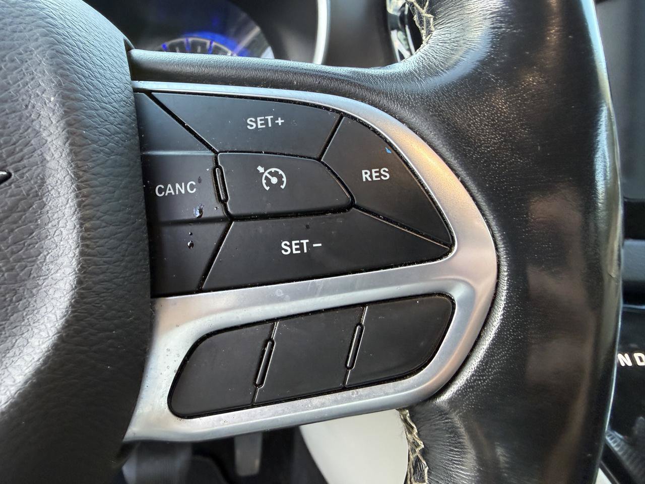 Used 2020 Chrysler Voyager LX w/ Cold Weather Group FWD image 16