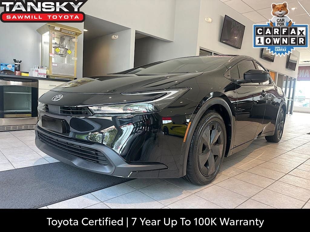 Certified 2025 Toyota Prius LE FWD image 1