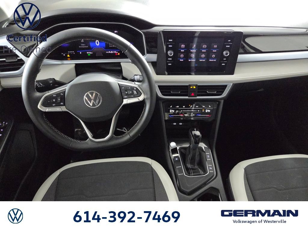 Certified 2025 Volkswagen Taos SE image 14