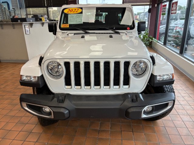 Used 2022 Jeep Wrangler Unlimited Sahara w/ Cold Weather Group AWD/4WD image 4