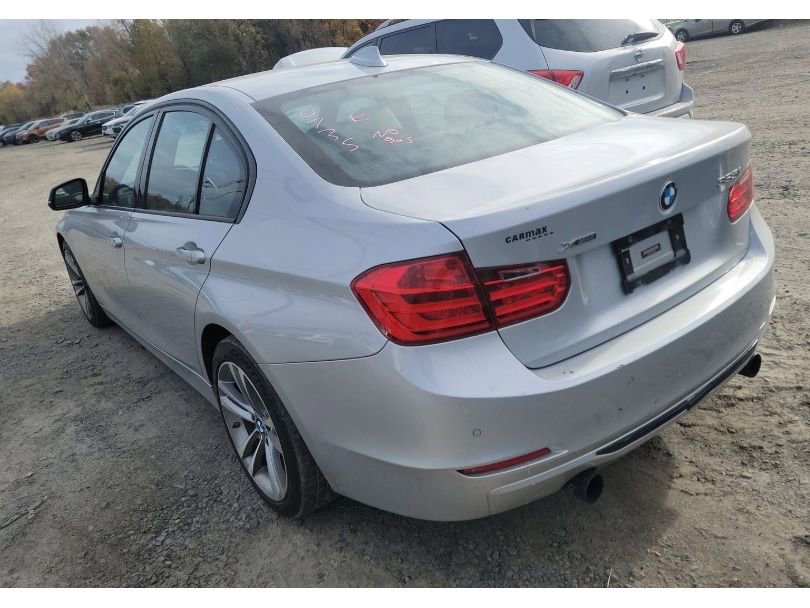 Used 2013 BMW 335i xDrive Sedan AWD/4WD image 2