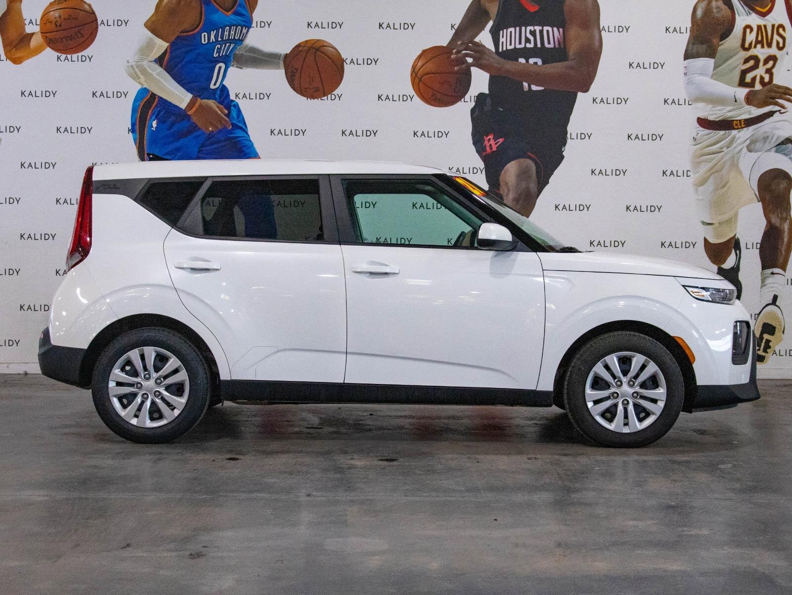 Used 2021 Kia Soul LX image 17