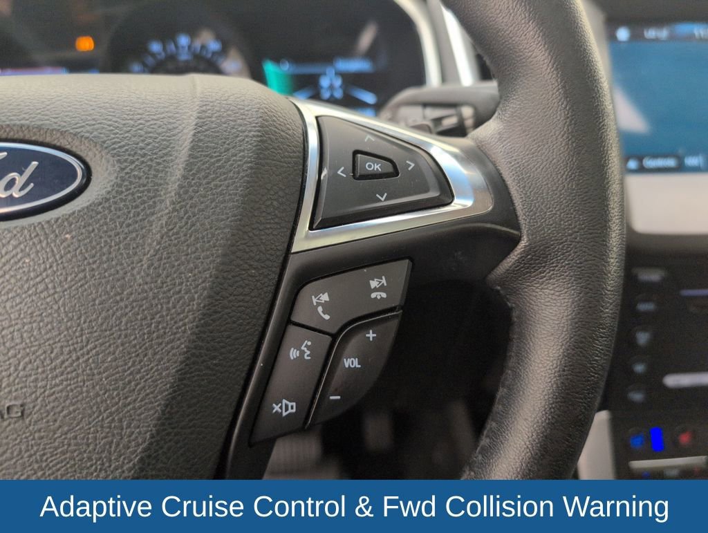 Used 2018 Ford Edge Titanium w/ Equipment Group 301A AWD/4WD image 36