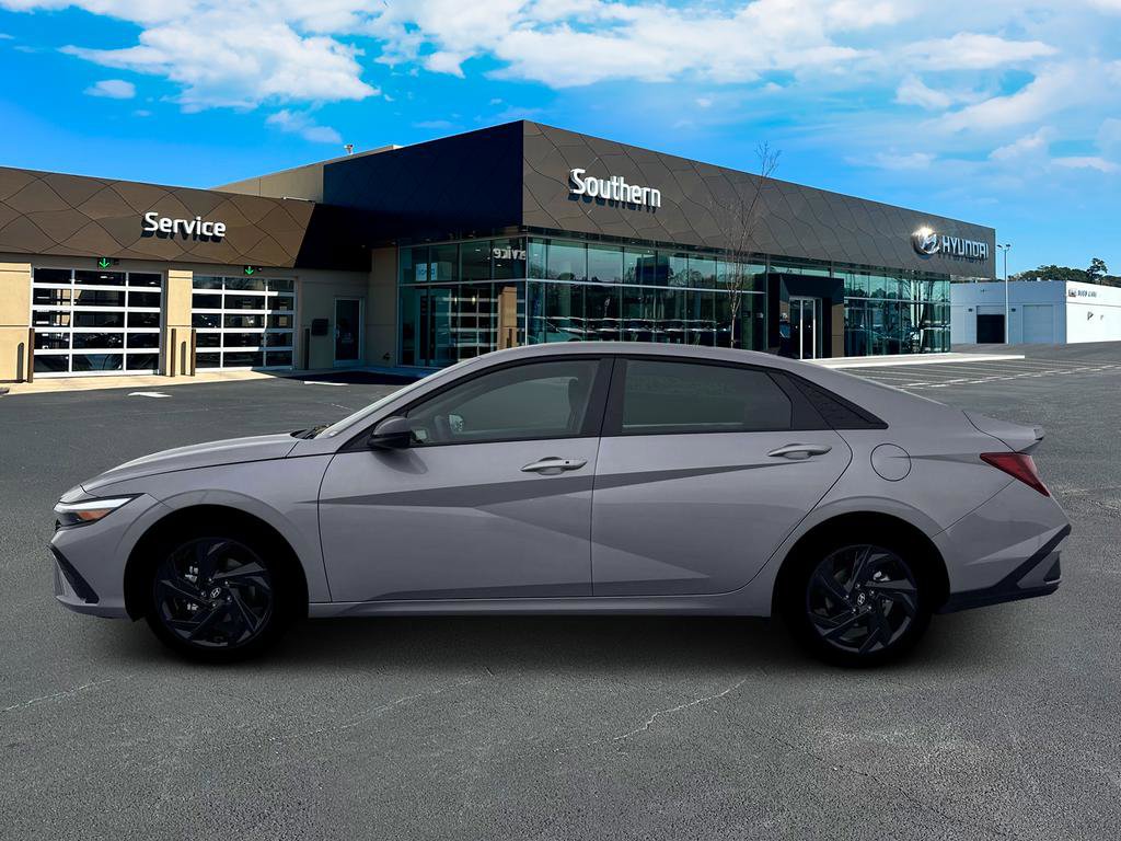 New 2026 Hyundai Elantra Sport image 3
