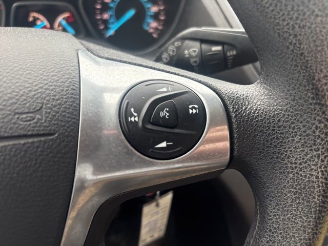 Used 2015 Ford Escape SE image 14