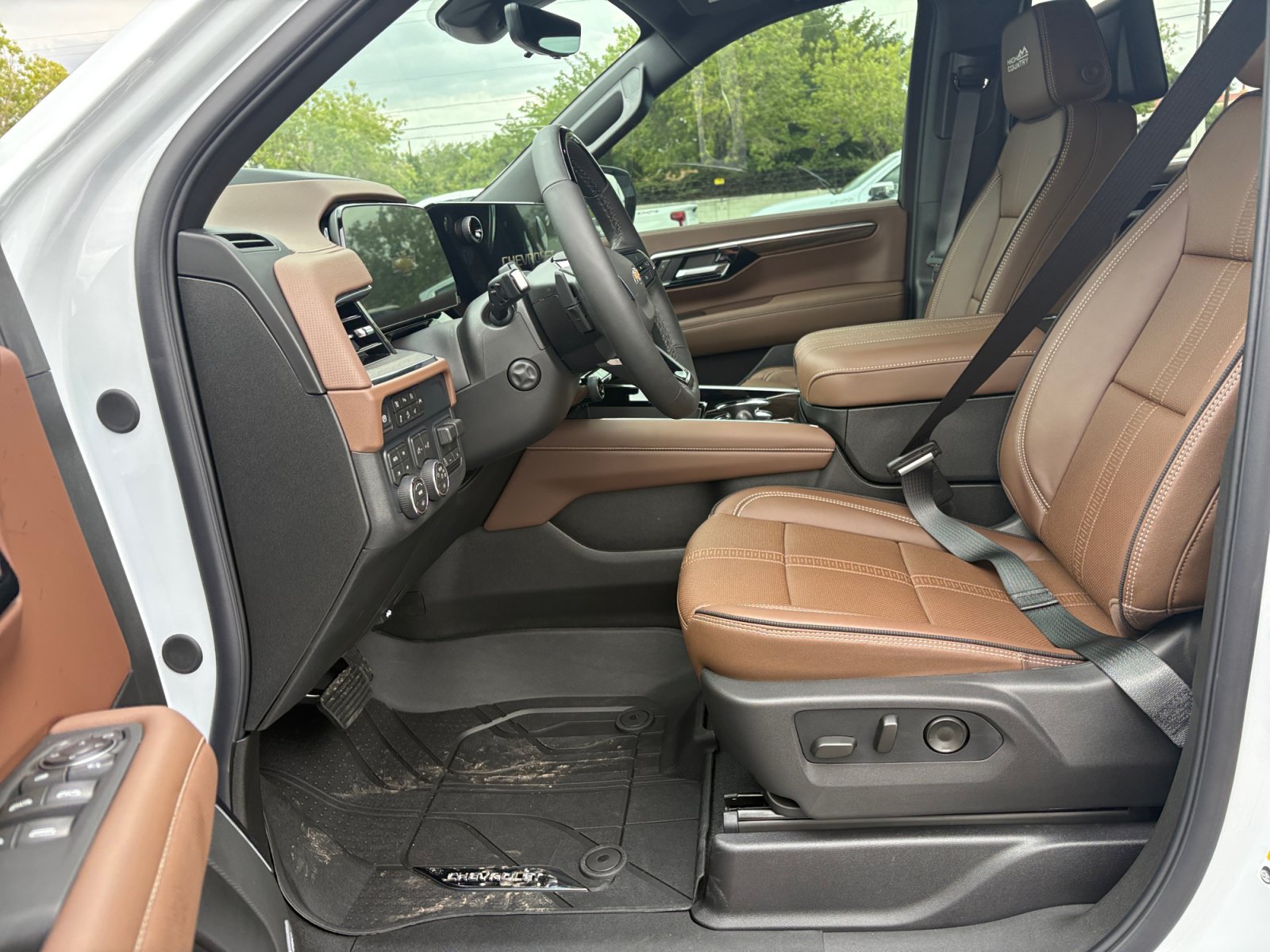 New 2026 Chevrolet Tahoe High Country AWD/4WD image 12