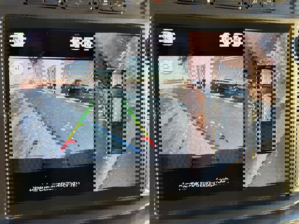 Used 2024 Ford F250 Lariat w/ Black Appearance Package image 14