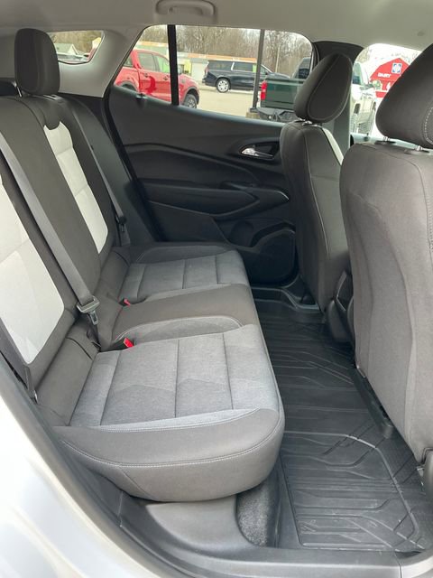 Used 2024 Chevrolet Trax LS image 13