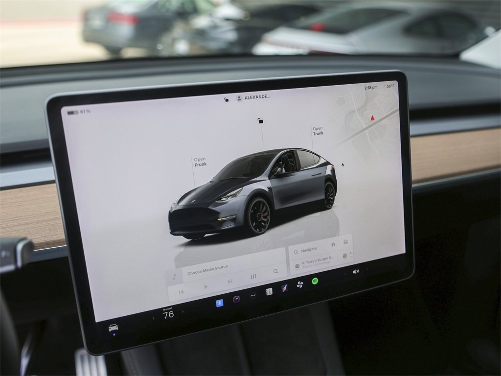 Used 2022 Tesla Model Y Performance image 19