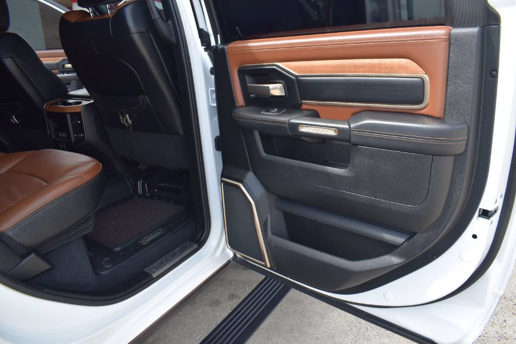 Used 2022 RAM 3500 Limited AWD/4WD image 15