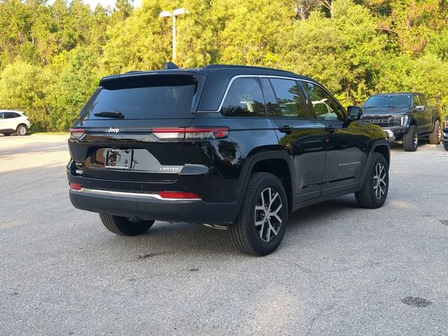 Used 2025 Jeep Grand Cherokee Limited AWD/4WD image 40