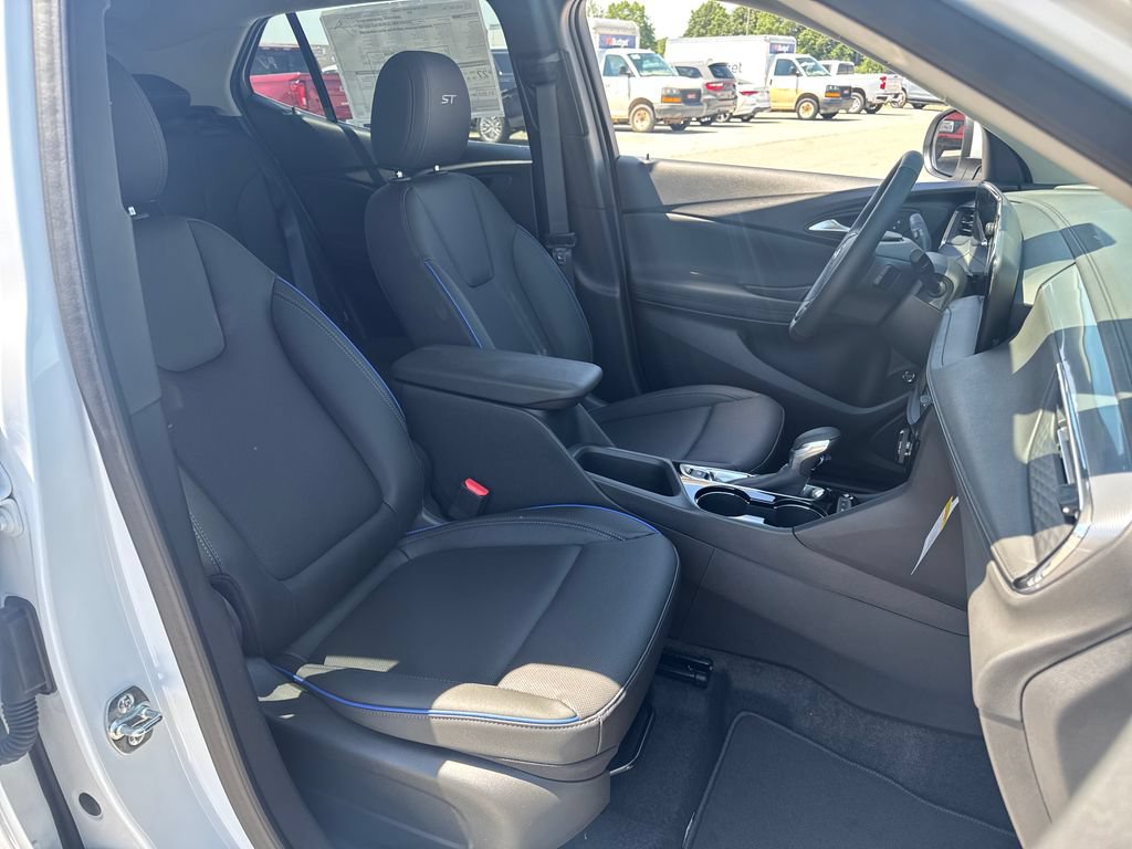 New 2026 Buick Encore GX Sport Touring w/ Advanced Technology Package AWD/4WD image 14