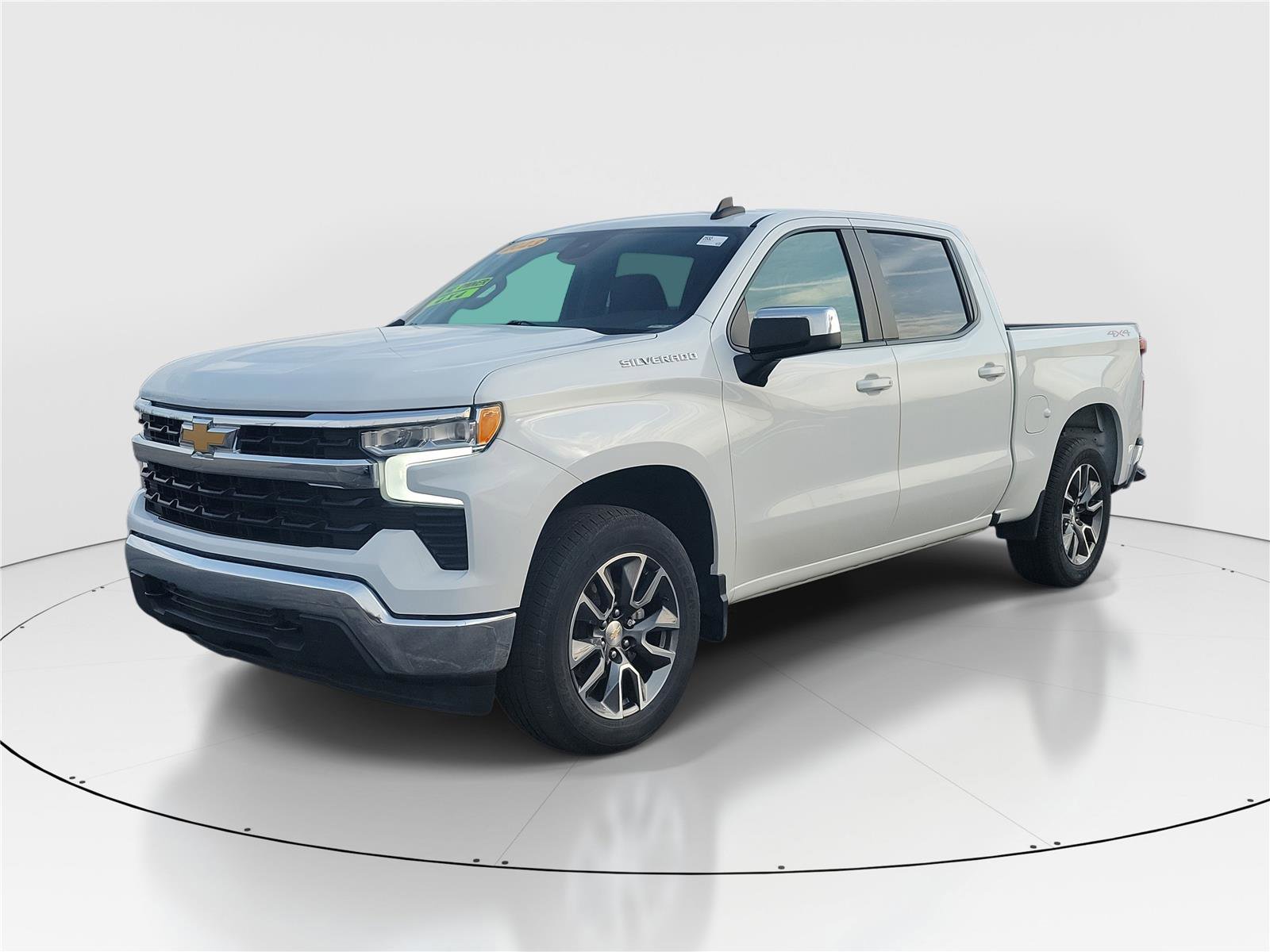 Used 2023 Chevrolet Silverado 1500 LT image 2
