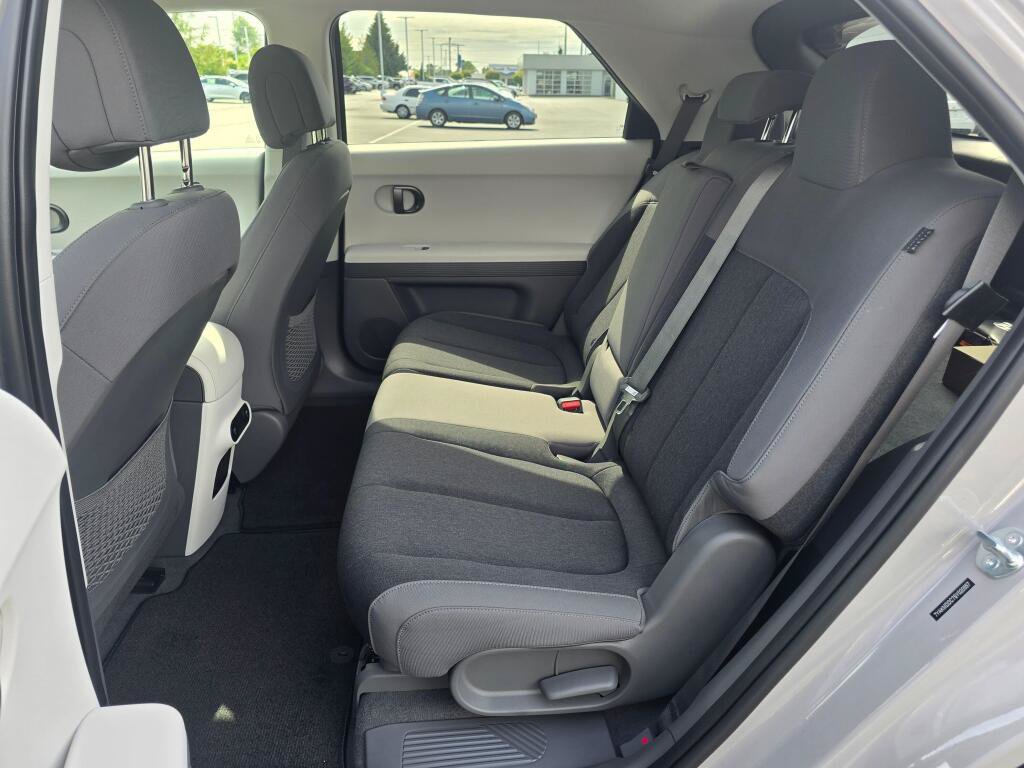 New 2025 Hyundai Ioniq 5 SE AWD/4WD image 31