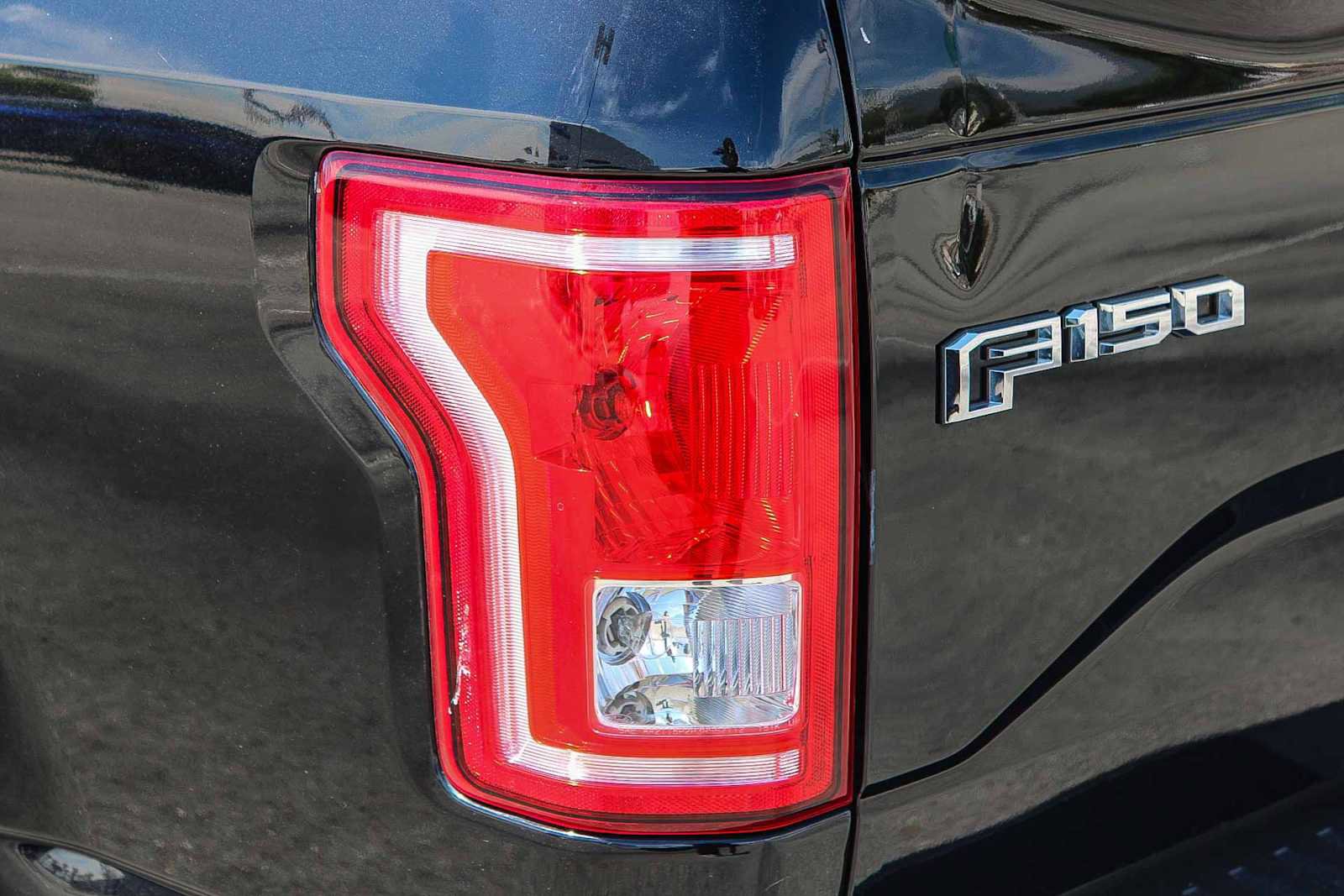 Used 2017 Ford F150 XLT w/ Equipment Group 301A Mid image 9