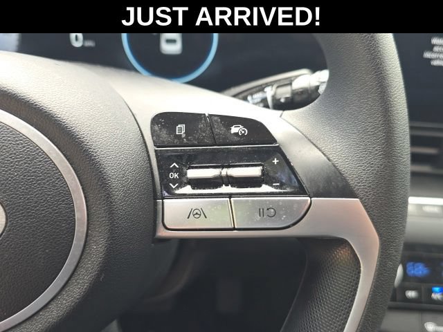 Certified 2024 Hyundai Elantra SEL FWD image 11