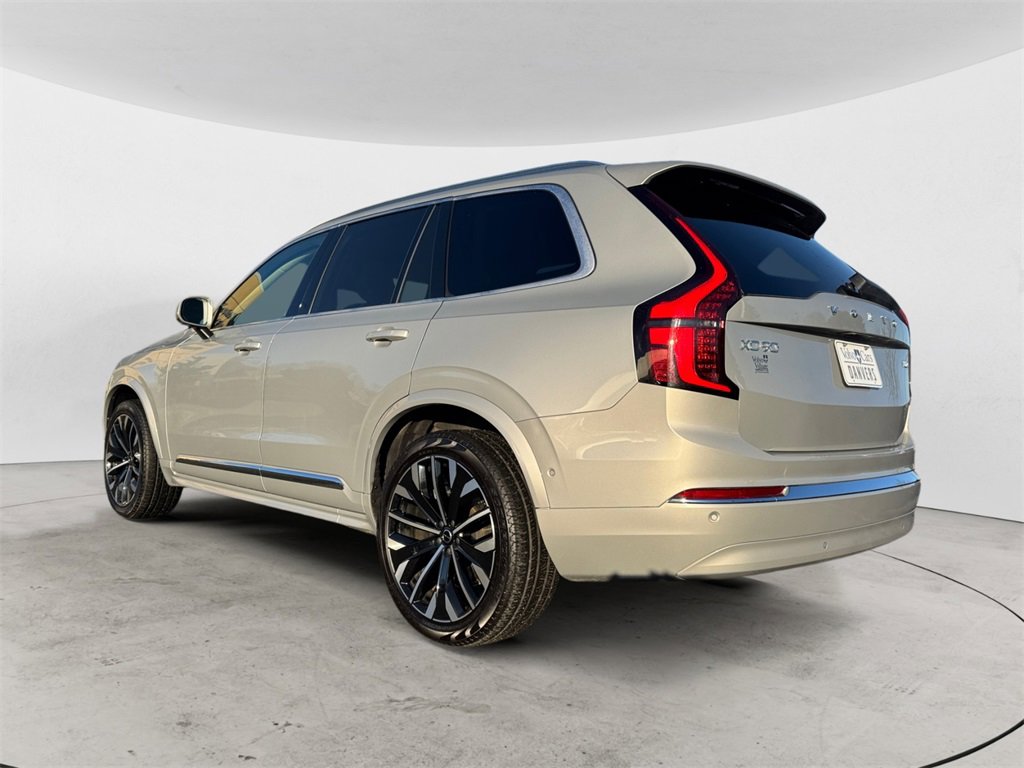 Certified 2025 Volvo XC90 B5 Plus image 3
