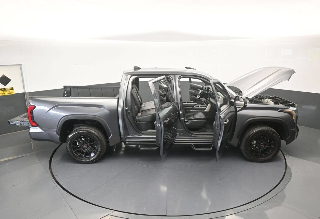 Used 2025 Toyota Tundra SR5 w/ SR5 Convenience Package AWD/4WD image 66