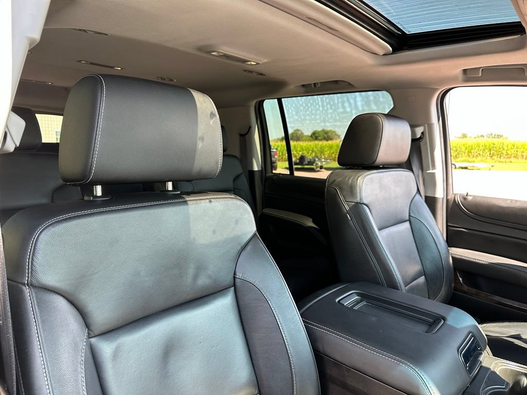 Used 2018 Chevrolet Suburban LT AWD/4WD image 33