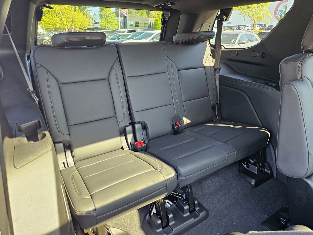 New 2026 Chevrolet Tahoe High Country w/ Sun And Tow Package AWD/4WD image 31