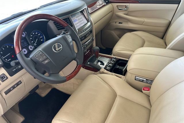 Used 2011 Lexus LX 570 4WD image 11