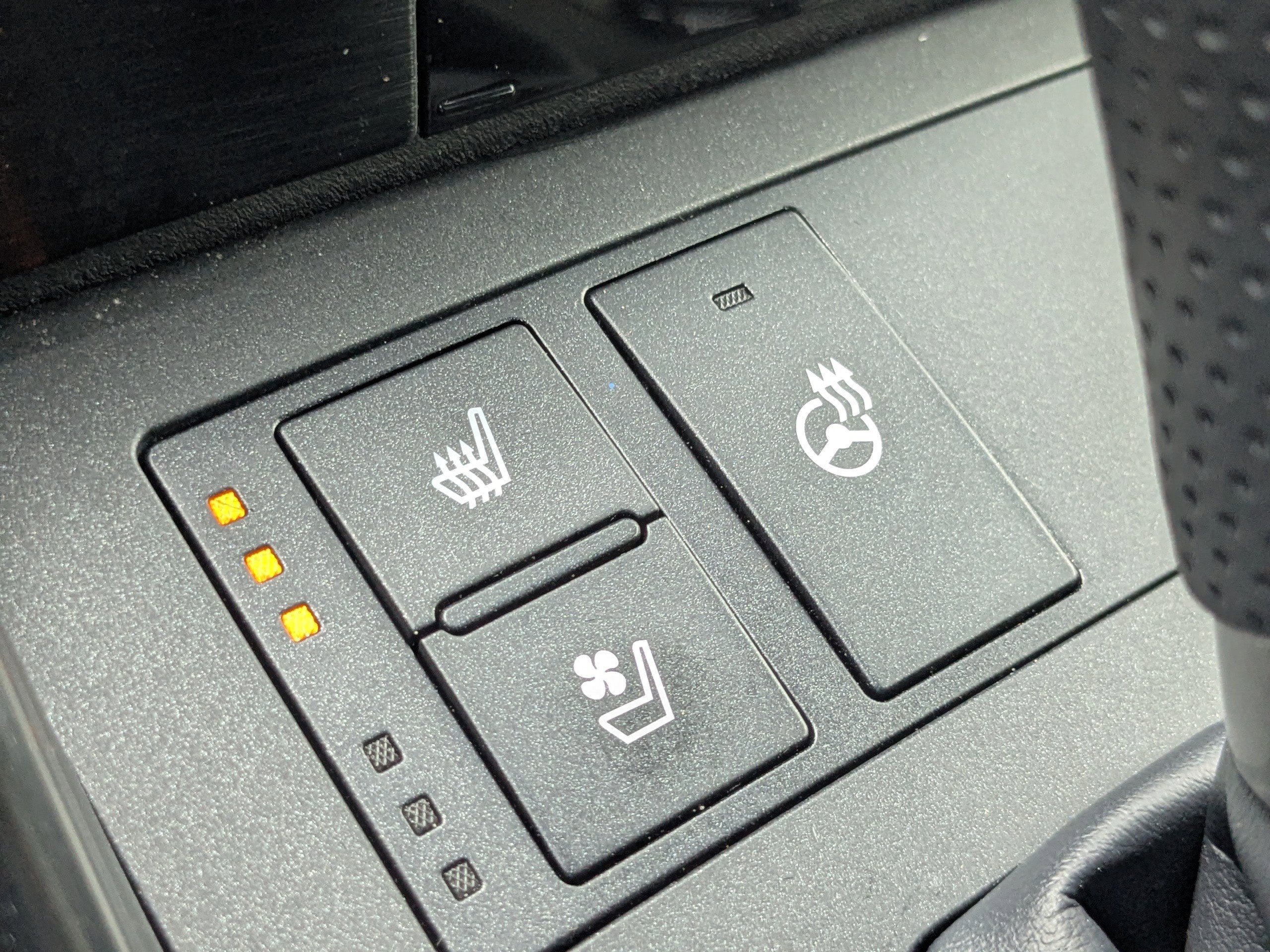 Used 2023 Lexus IS 350 F Sport w/ Memory Package RWD image 21