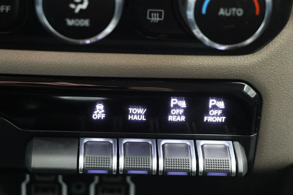 Used 2021 RAM 1500 Laramie RWD image 29