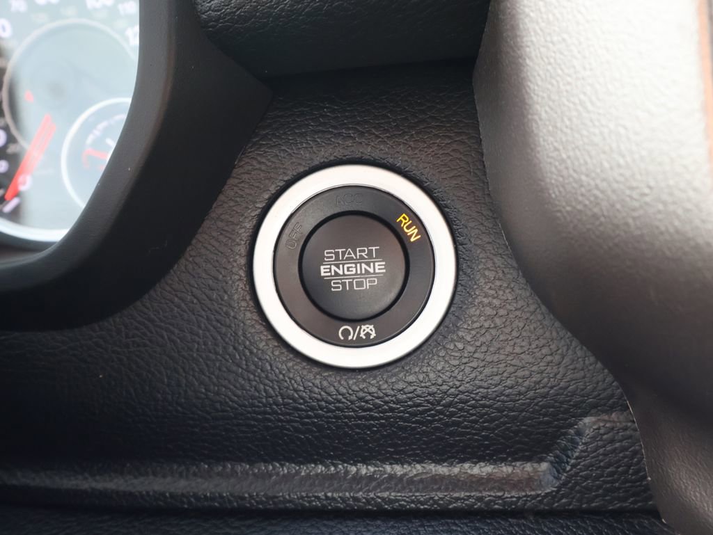 Used 2021 RAM 1500 Laramie AWD/4WD image 21