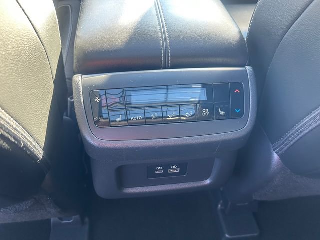 Used 2023 Nissan Pathfinder SL w/ SL Premium Package image 24