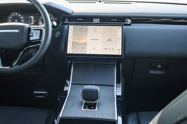 New 2026 Land Rover Range Rover Velar Dynamic SE image 15