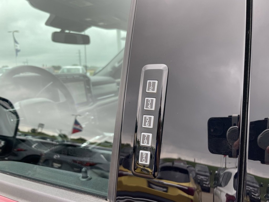 Used 2024 Ford F250 Lariat w/ Lariat Ultimate Package image 68