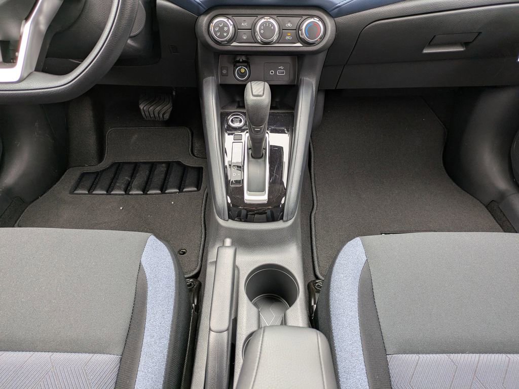 New 2025 Nissan Versa SV w/ Trunk Package image 18