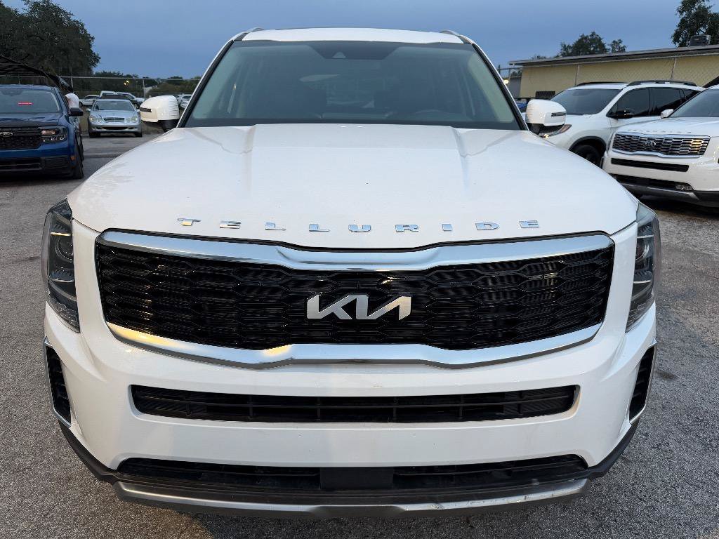 Used 2022 Kia Telluride S AWD/4WD image 2